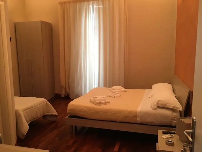 Standard Triple room with balcony