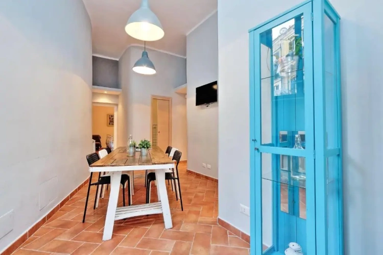 3 Bedrooms Apartment