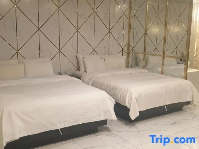 Royal Double Penthouse Suite