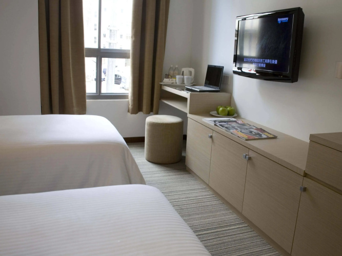 Aqueen Hotel Balestier