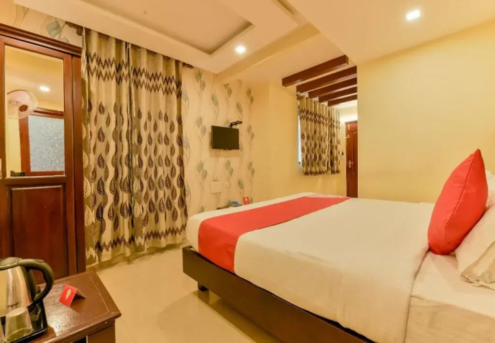 Malabar Plaza Residency by OYO
