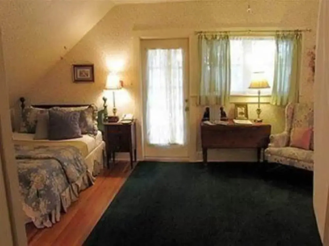 Walnut Street Inn