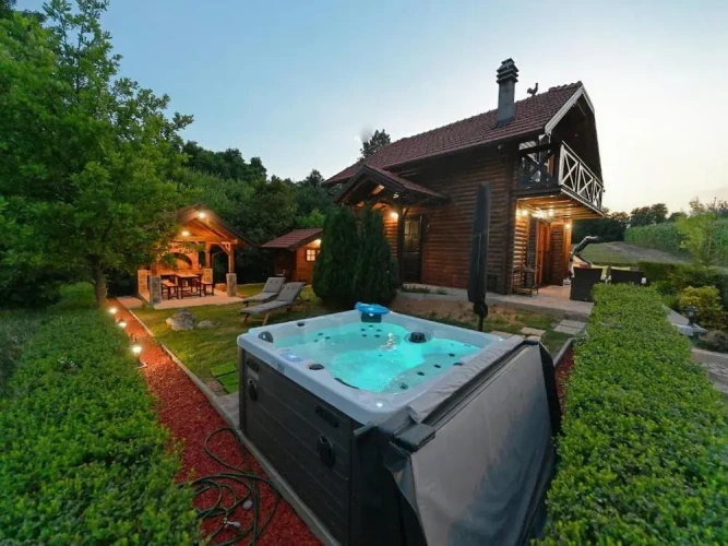 3 Bedrooms Cottage
