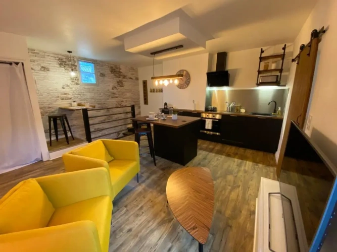 1 Bedroom Apartment
