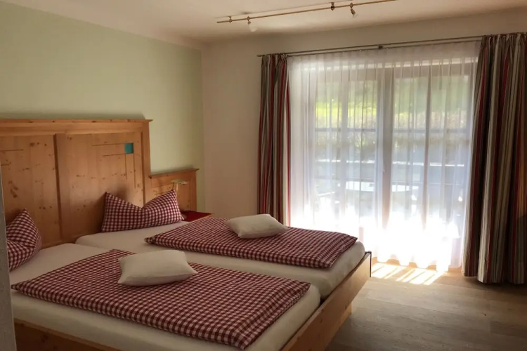 Hotel Am Wiesenhang - Garni