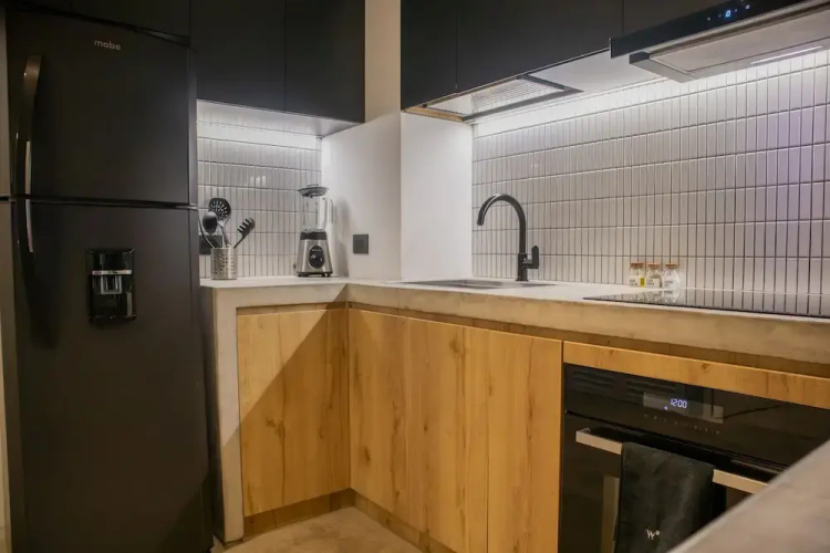 w Phenomenal 1BR w Balcony in Barranco