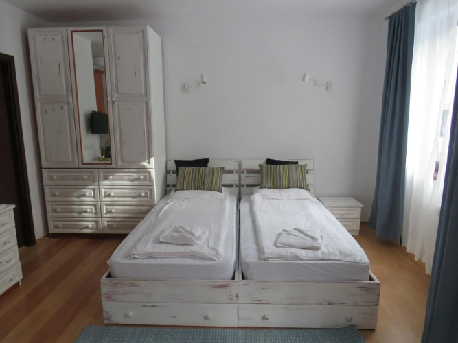 Flora Violet Studio Apartment nr 10