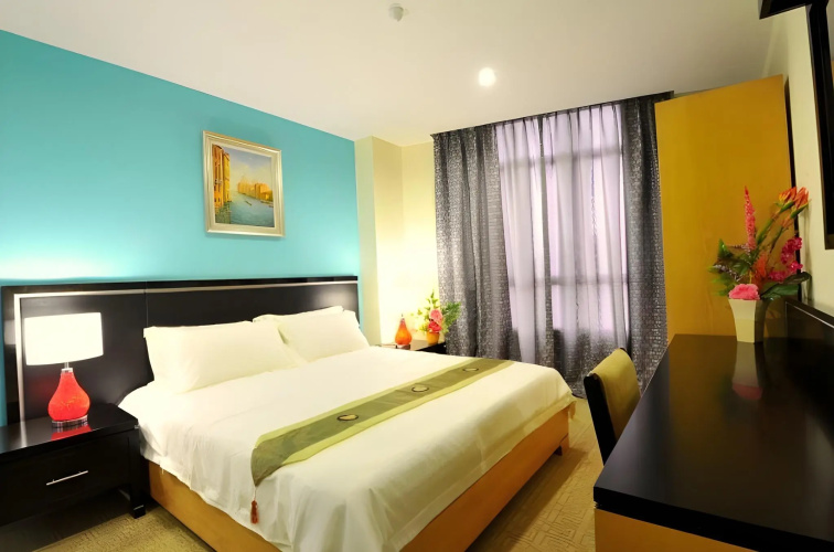 Hallmark View Hotel
