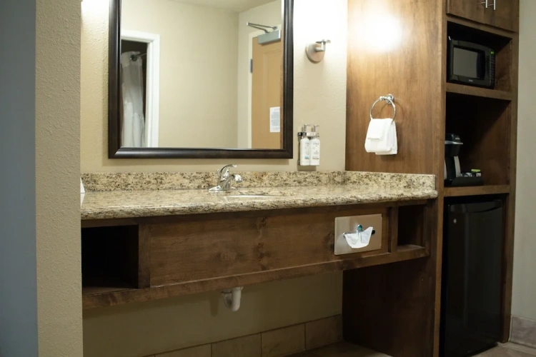 2 Bedrooms Suite