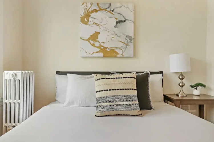 Chic 2BR Near Irving Park - Cullom D3
