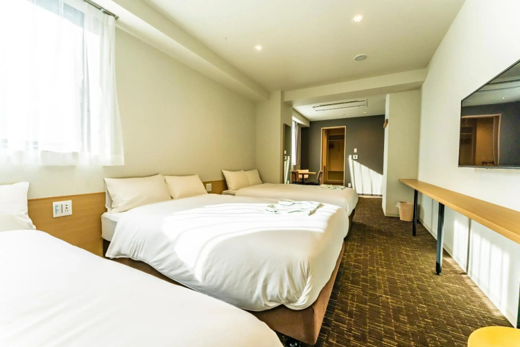 CVS Bay Hotel