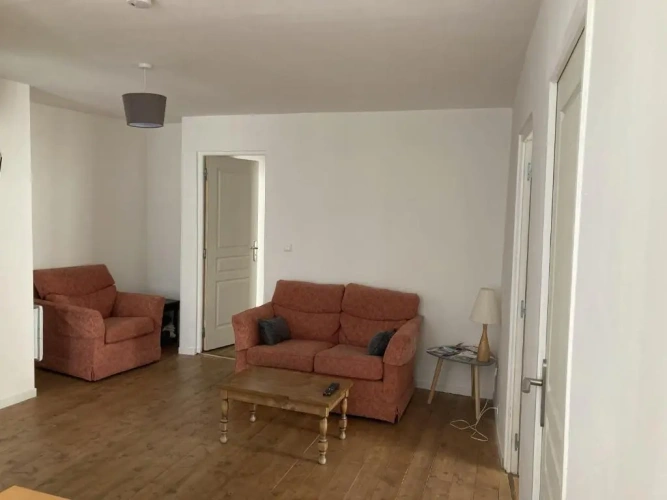 2 Bedrooms Apartment