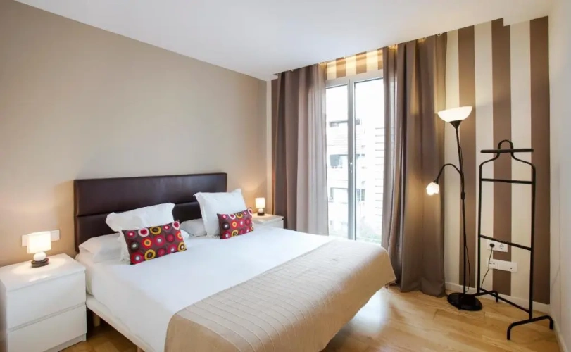 3 Bedrooms Apartment