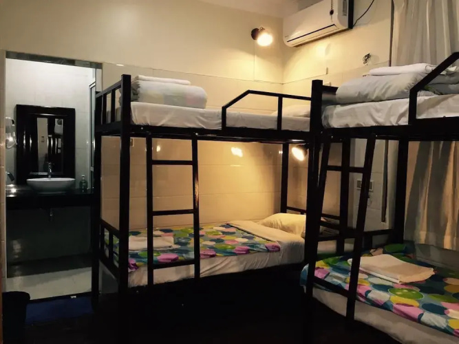 Mr. Charles Guest House - Hostel