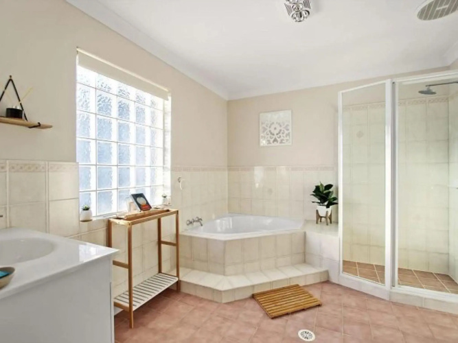 Fantastic Huskisson Location and Affordable