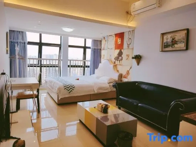Standard Double room with city view