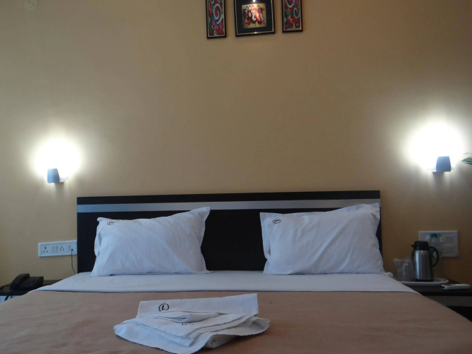 OYO 3845 Hotel LiNear Inn