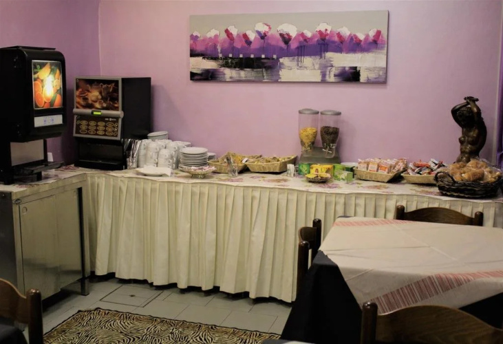 Hotel Midi