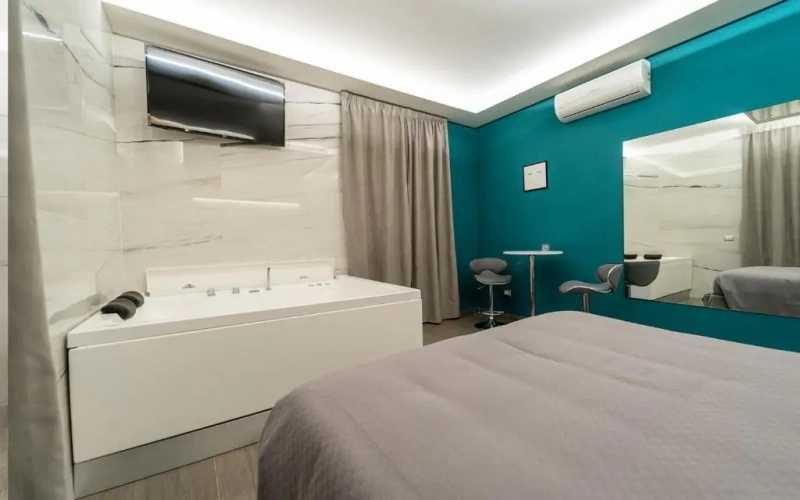Double Suite