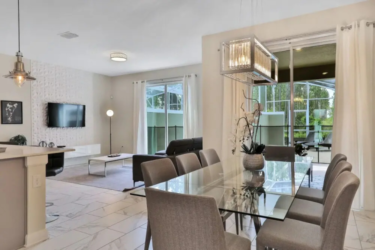 392 OC - 4BR Splendor: Private Pool