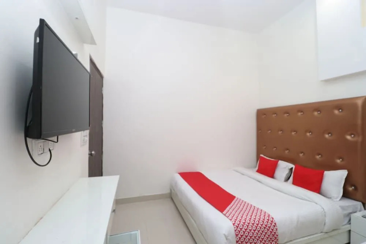 OYO 27989 Shingari Inn