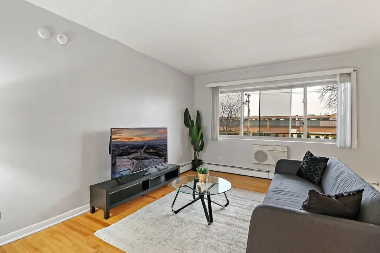 Lush 1BR Apt in Quiet Arlington Heights