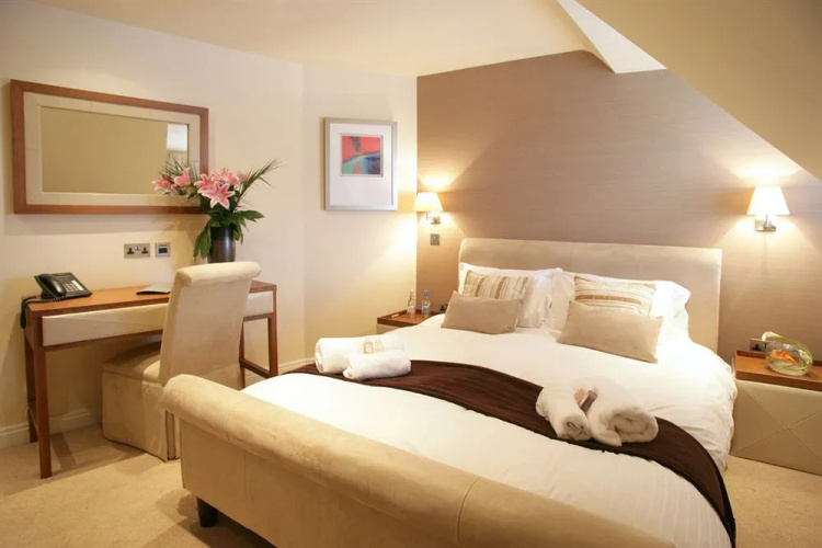 Urban Beach Hotel