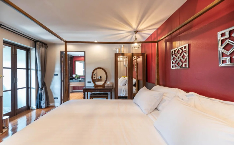 V heritage villa chiangmai