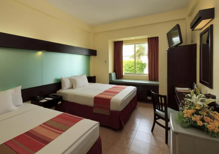 Microtel Inn And Suites Batangas