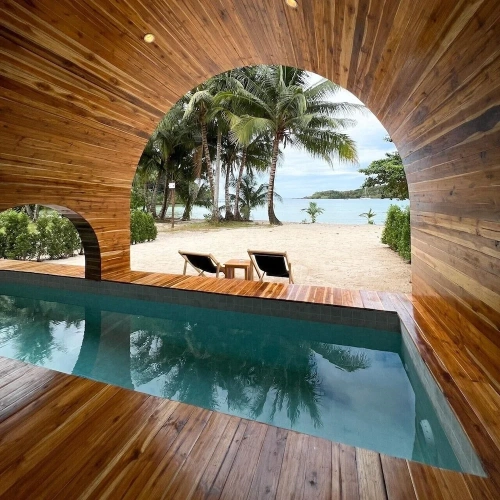 Villa beachfront