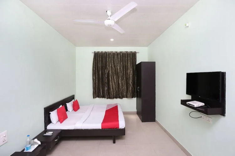 OYO 3461 Hotel Majha