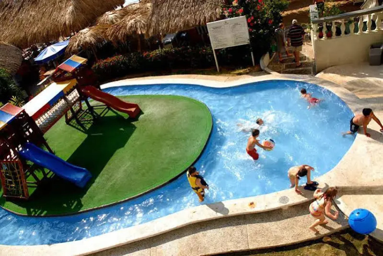 Avalon Excalibur Acapulco