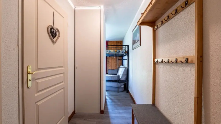 Studio in Alps With Pool & Near Ski Resort