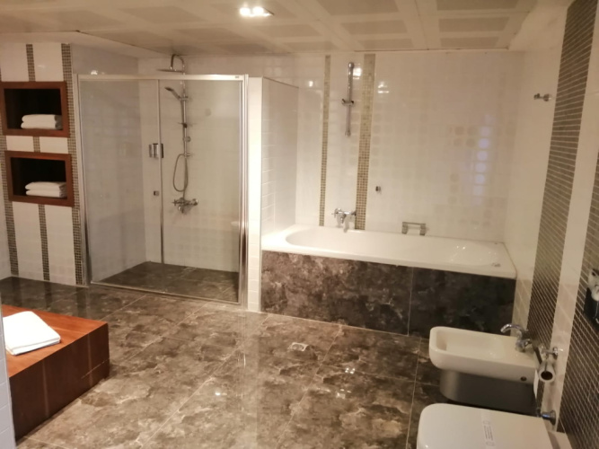 Double Suite