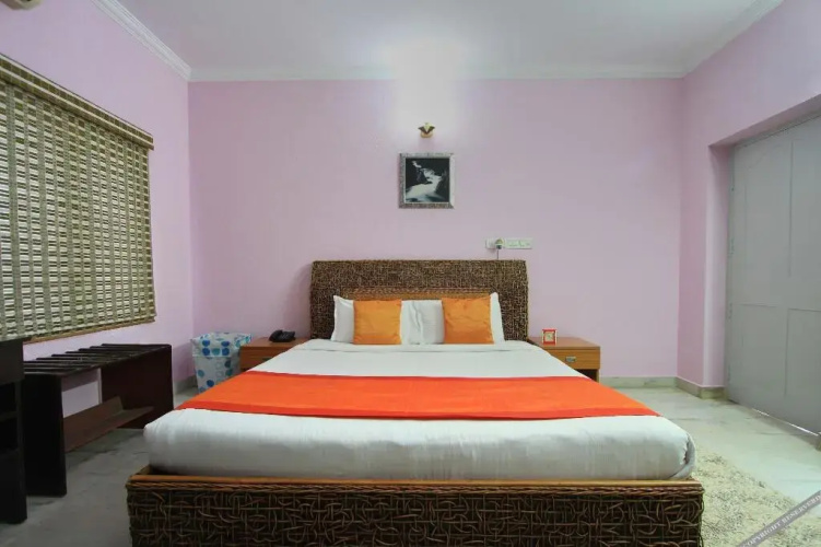 OYO 10022 Hotel Oak Castle