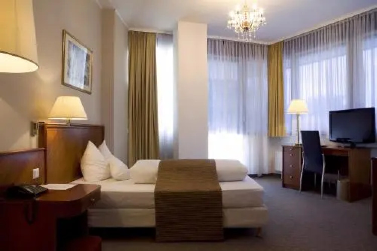 Ross Messehotel