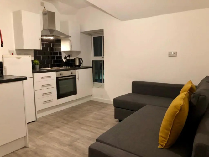 Smart central apartment, 5 mins from centre