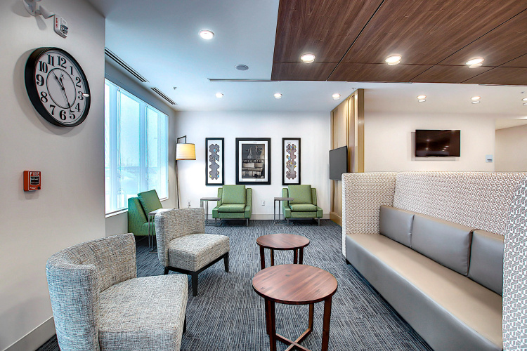 Holiday Inn Express & Suites Calgary Airport Trail NE photo 14