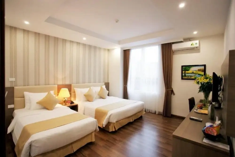 Standard Quadruple Family room with city view