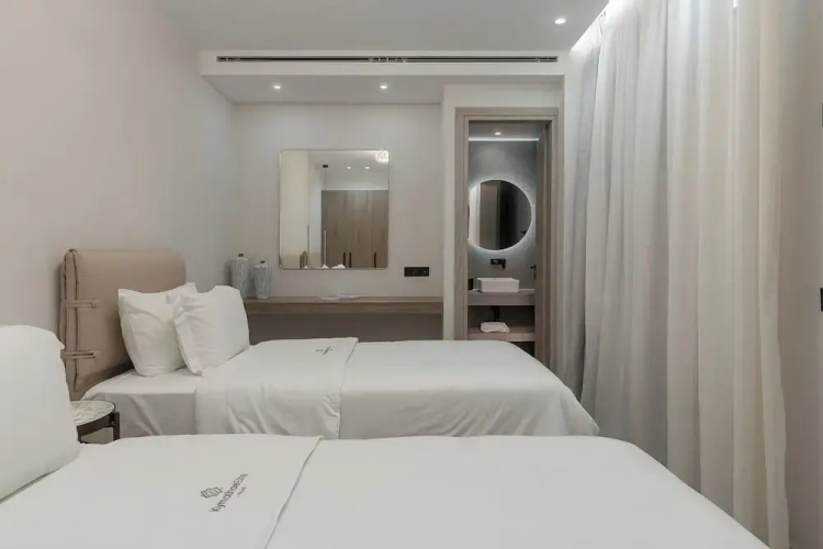 Kymothoe Elite Villas