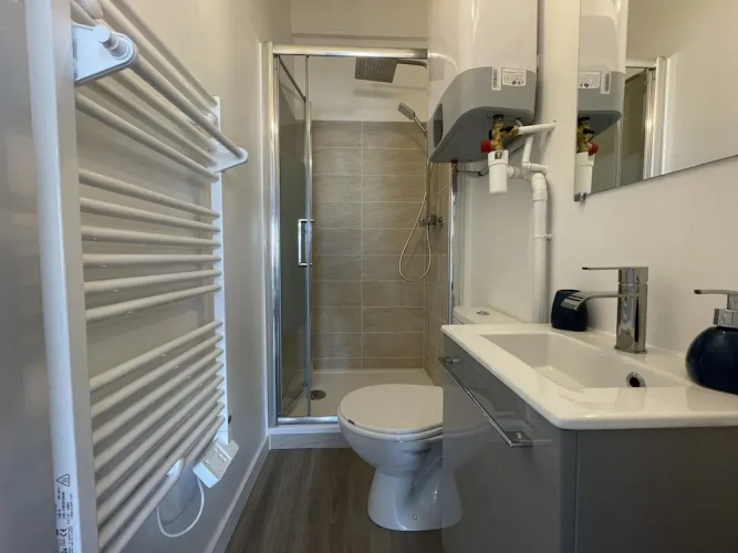 Apartment in Le Mans With Private Parking