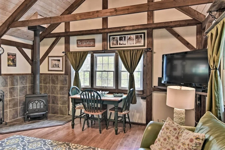 2 Bedrooms Cottage