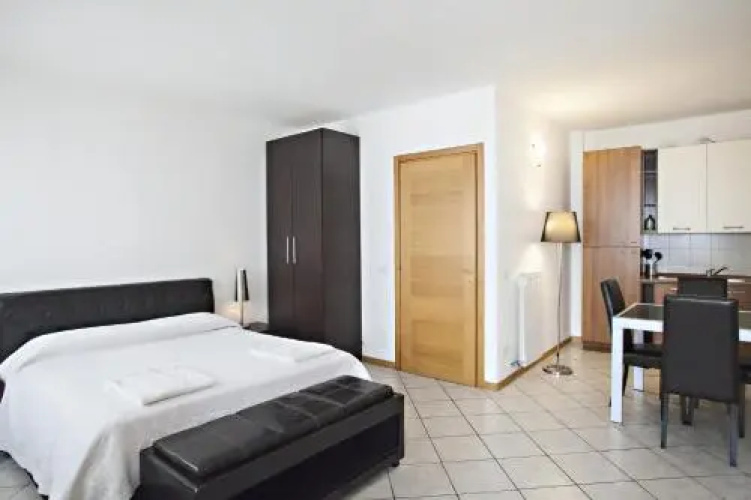 Navigli Apartments