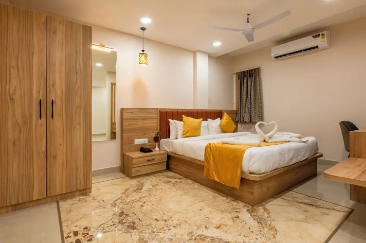 Hotel Silver Stone Varanasi