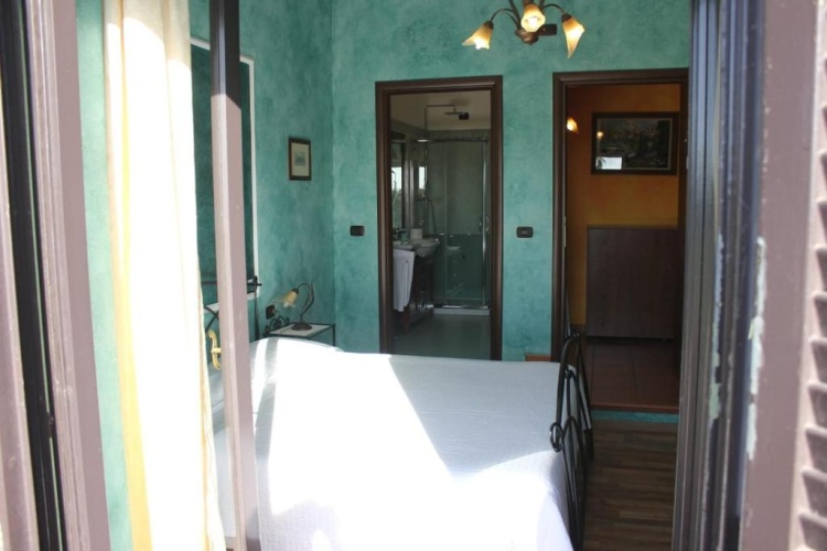 Standard Twin room with balcony