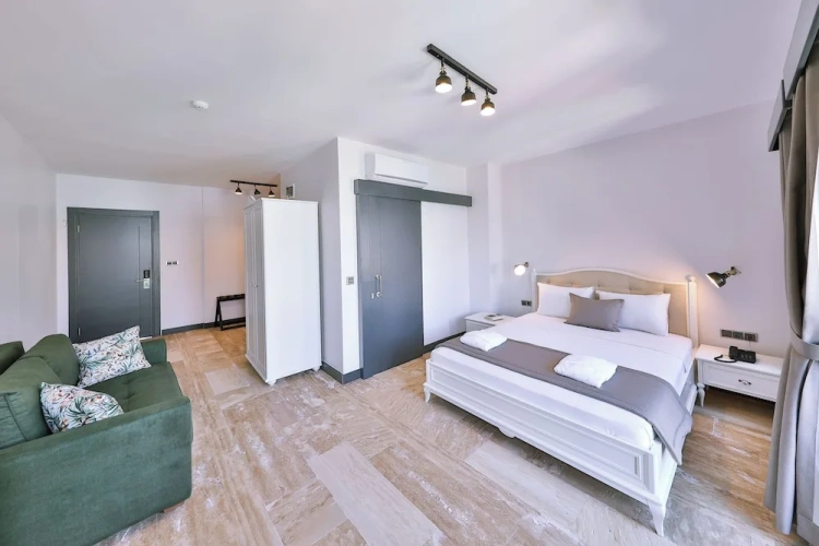 Deluxe Quadruple room