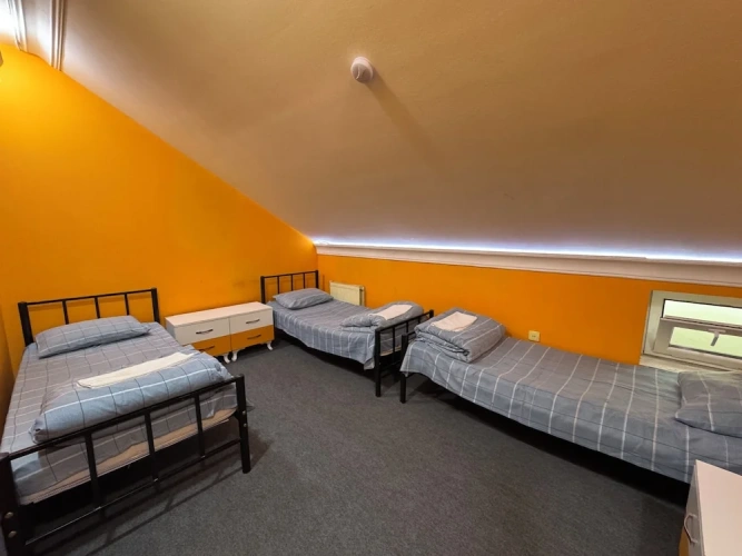 Economy Triple room