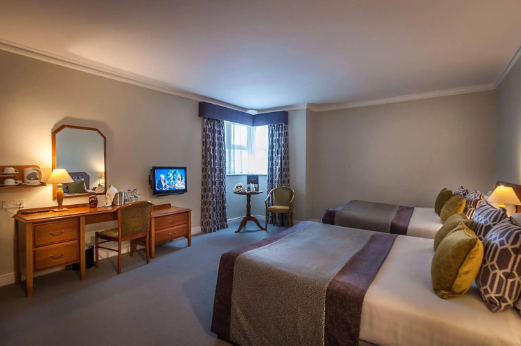 Inishowen Gateway Hotel