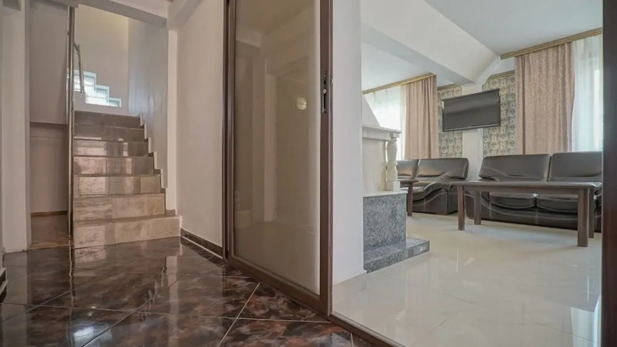Villa Monique-CN2i Luxury Accommodation1