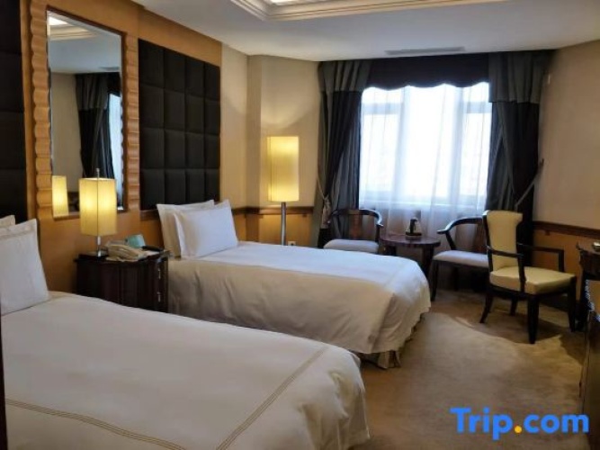 Superior Twin Suite